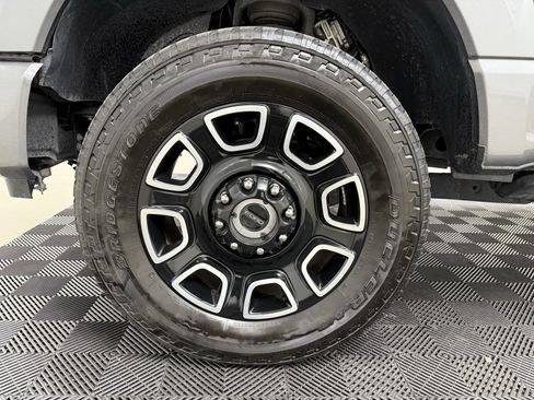 Used 2024 Ford F350 Platinum image 13