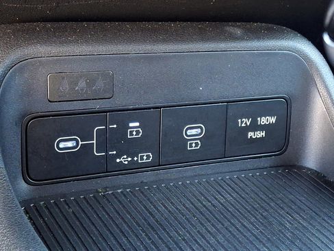 Used 2025 Hyundai Kona SEL image 24