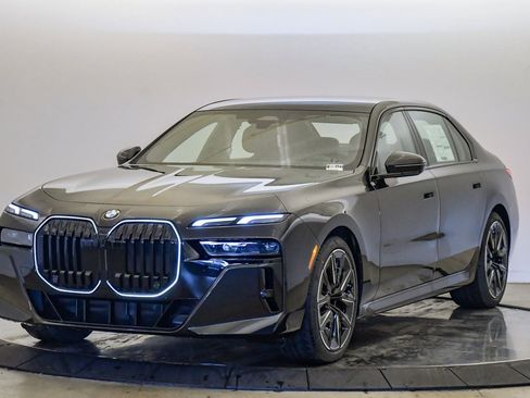 New 2026 BMW 740i w/ Premium Package image 1