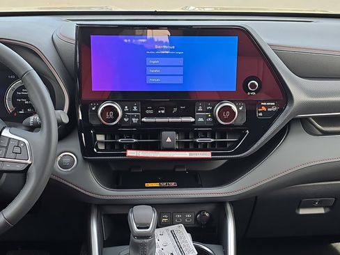 New 2025 Toyota Highlander XSE image 26