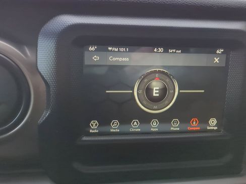 Used 2020 Jeep Wrangler Sport AWD/4WD image 21