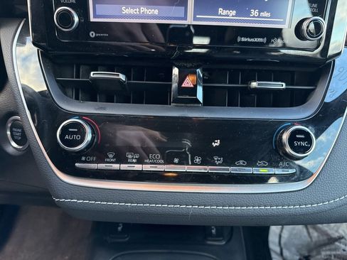 Used 2022 Toyota Corolla XSE image 15