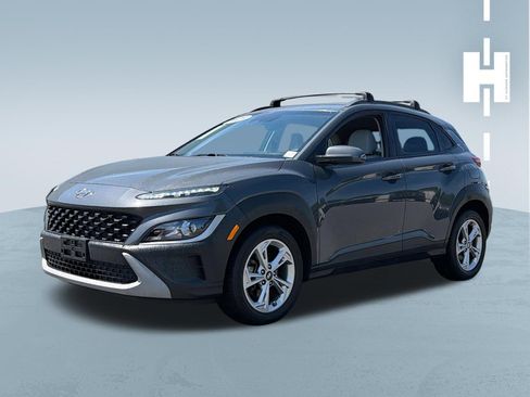 Used 2023 Hyundai Kona SEL AWD/4WD image 2