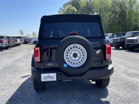 New 2025 Ford Bronco 4-Door image 26