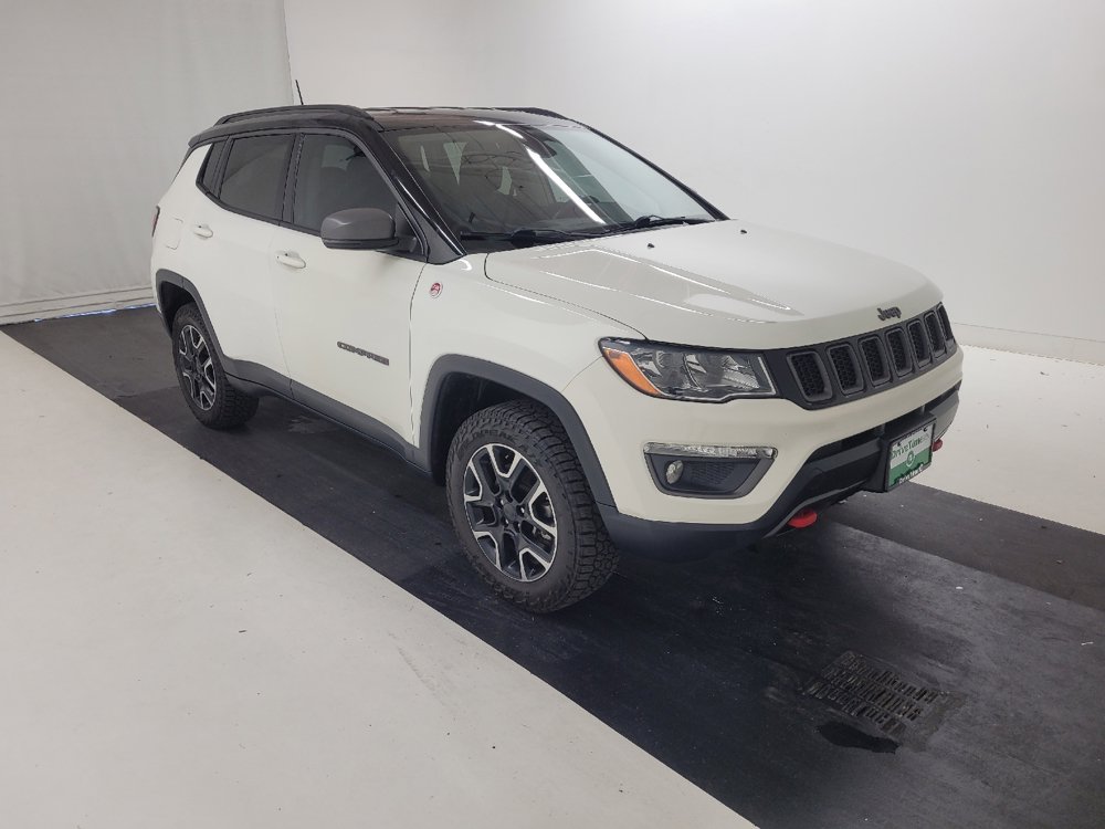Used 2019 Jeep Compass Trailhawk w/ Leather Interior Group AWD/4WD image 13