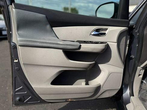 Used 2014 Honda Odyssey EX image 37