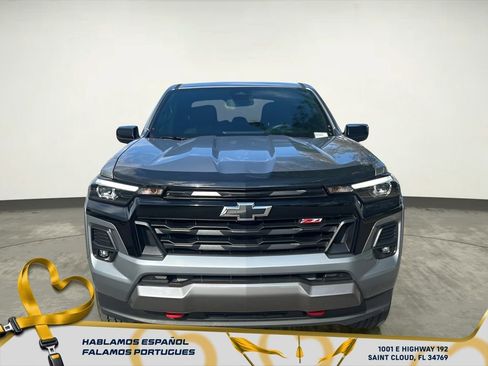 Used 2024 Chevrolet Colorado Z71 w/ Z71 Convenience Package 2 image 9