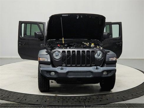 Used 2020 Jeep Gladiator Sport w/ Quick Order Package 24S image 10