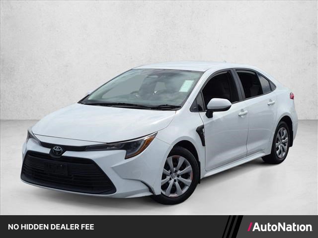 Used 2025 Toyota Corolla LE FWD image 1