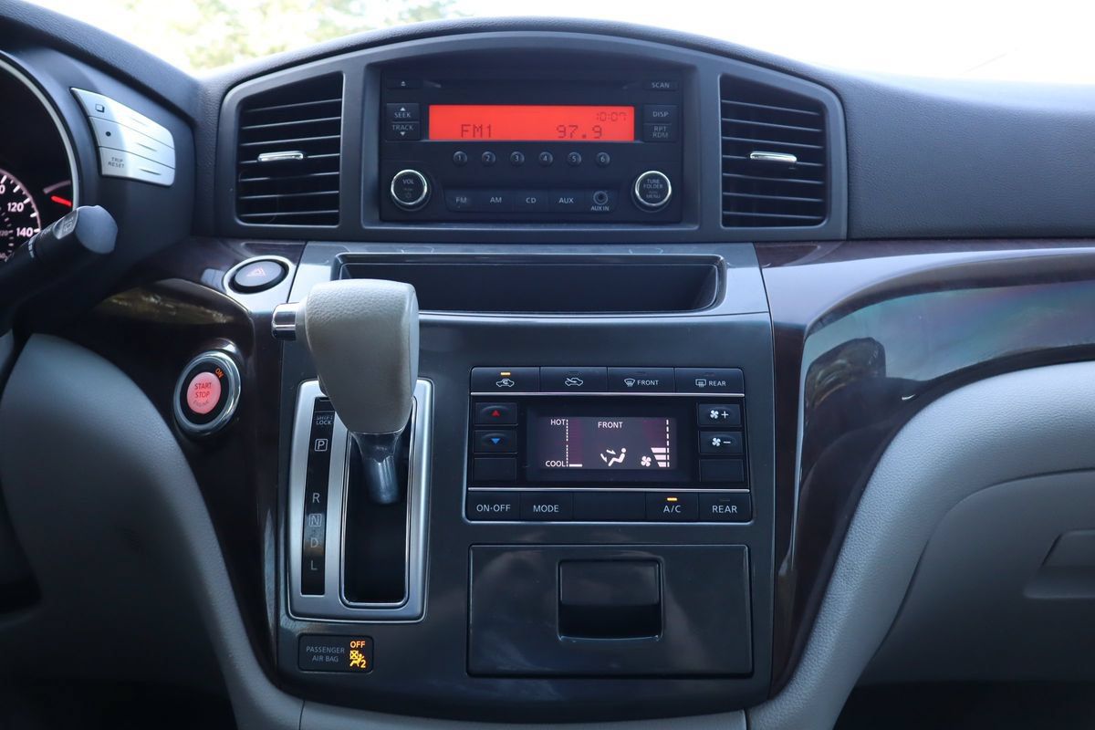 Used 2014 Nissan Quest S FWD image 33