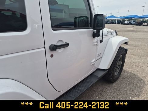 Used 2016 Jeep Wrangler Sahara w/ Connectivity Group AWD/4WD image 20