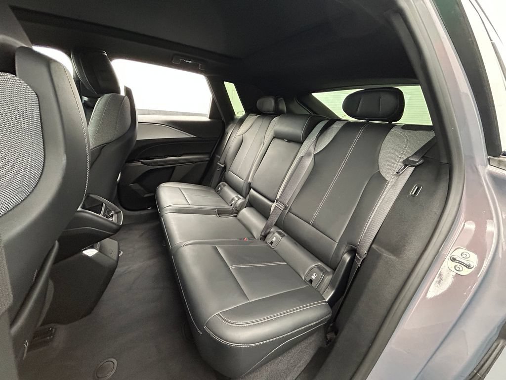 Used 2024 Cadillac Lyriq Tech RWD image 30
