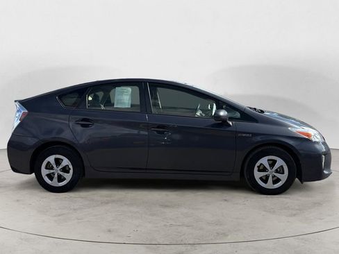 Used 2015 Toyota Prius Two FWD image 6