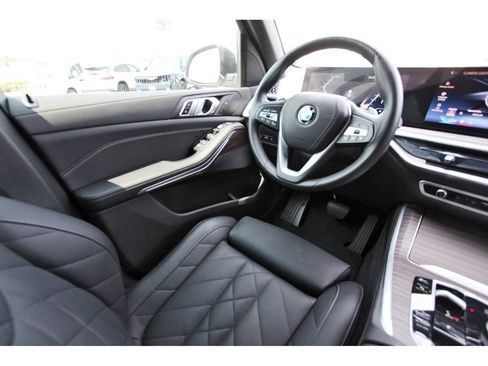 Used 2025 BMW X5 sDrive40i w/ Parking Assistance Package RWD image 9