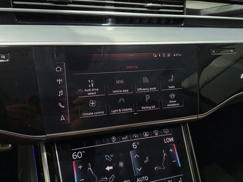 Used 2020 Audi S8 L w/ S8 Executive Package AWD/4WD image 28