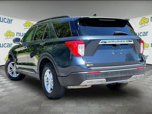 Used 2022 Ford Explorer XLT AWD/4WD image 4