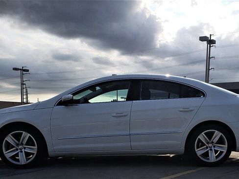 Used 2015 Volkswagen CC Sport FWD image 2