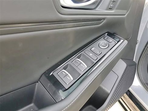 Used 2023 Honda Accord Touring image 12