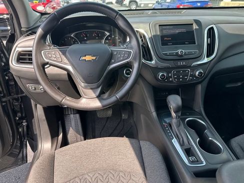 Used 2022 Chevrolet Equinox LT image 17