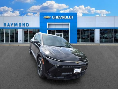 New 2026 Chevrolet Equinox EV LT AWD/4WD image 10
