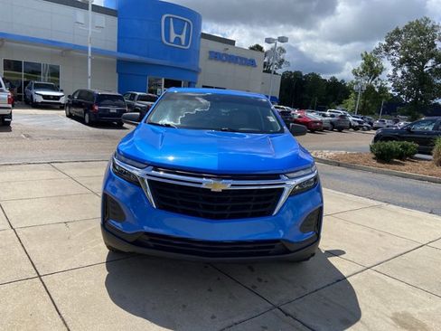 Used 2024 Chevrolet Equinox LS w/ LS Convenience Package FWD image 5