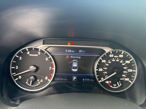 Used 2025 Nissan Altima 2.5 SV FWD image 12