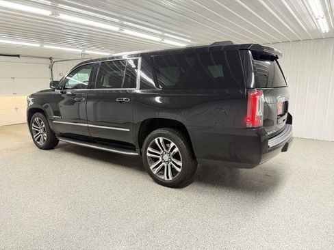 Used 2020 GMC Yukon XL Denali w/ Open Road Package AWD/4WD image 5
