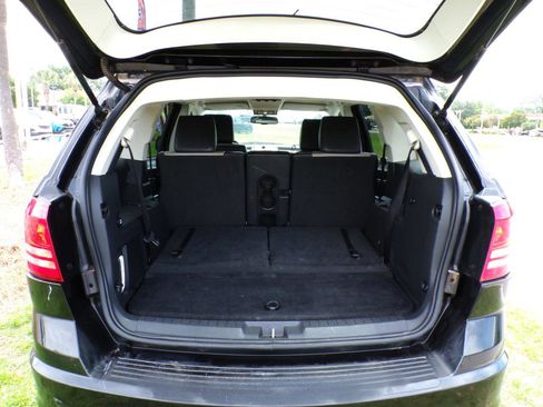 Used 2009 Dodge Journey R/T w/ Flexible Seating Group AWD/4WD image 9