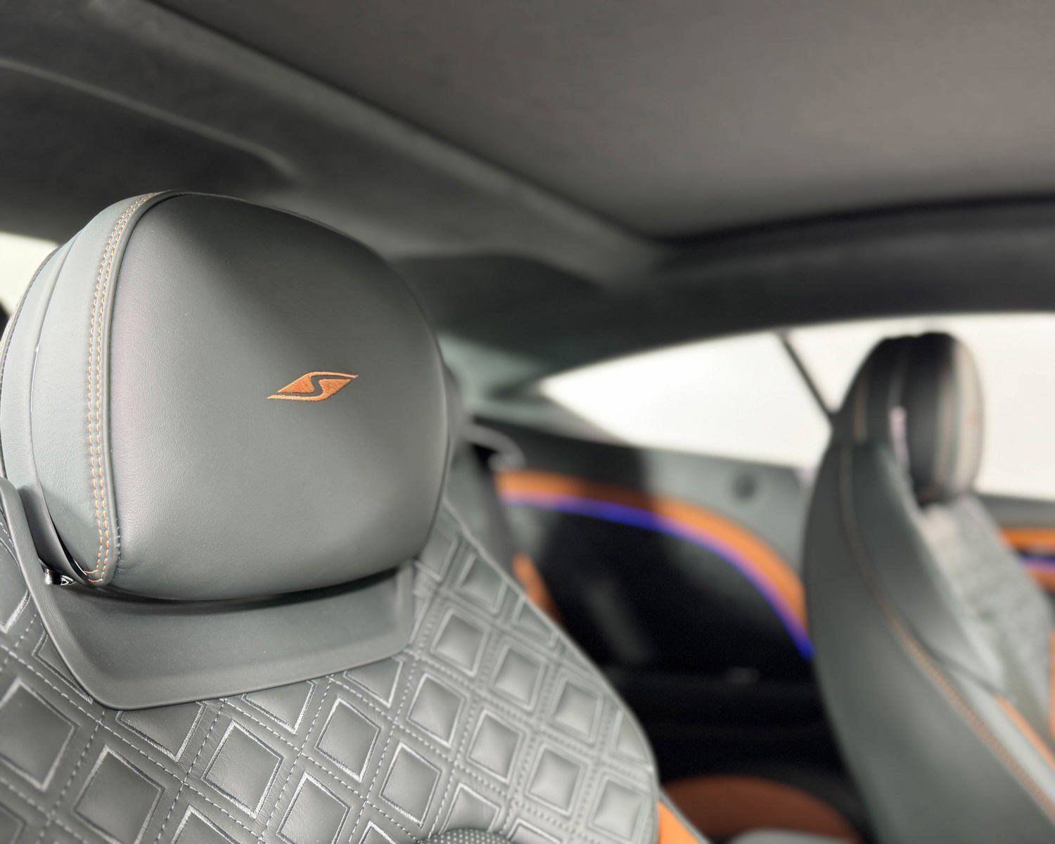 Used 2024 Bentley Continental GT V8 AWD/4WD image 35