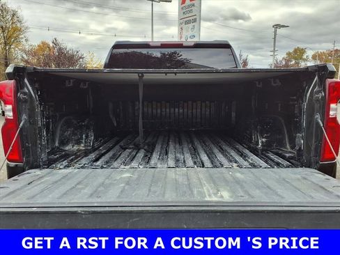 Used 2023 Chevrolet Silverado 1500 RST image 6