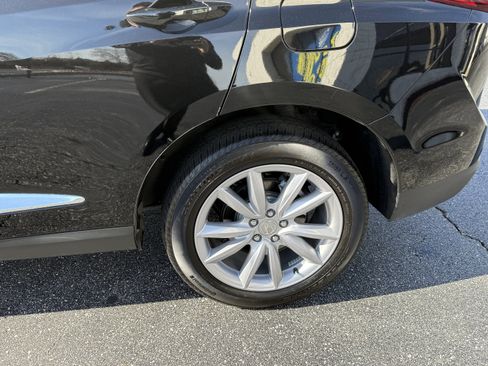 Used 2024 Acura RDX SH-AWD image 13