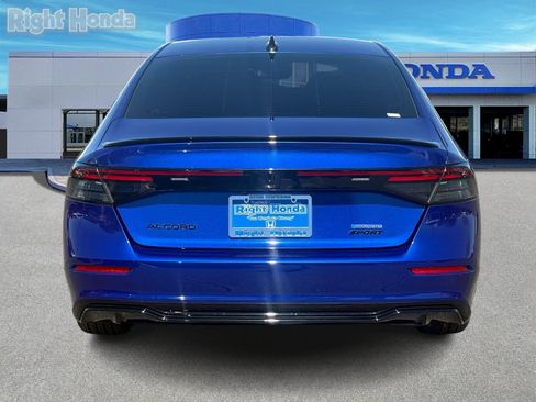 Used 2024 Honda Accord Sport image 8