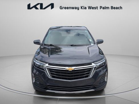 Used 2023 Chevrolet Equinox LT image 2