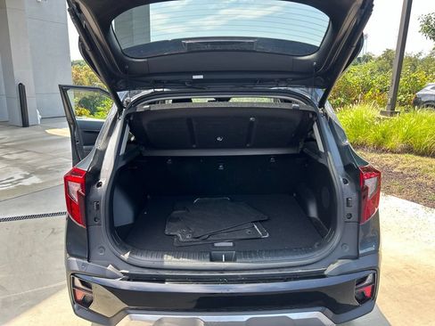 Certified 2024 Kia Seltos SX w/ SX Sunroof Package AWD/4WD image 16