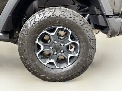 Used 2023 Jeep Wrangler Unlimited Rubicon 4xe w/ Cold Weather Group AWD/4WD image 30