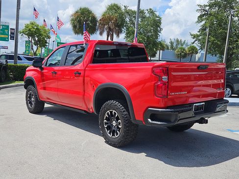 Used 2023 Chevrolet Silverado 1500 ZR2 w/ Technology Package image 7