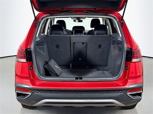 Used 2023 Volkswagen Taos SE image 24