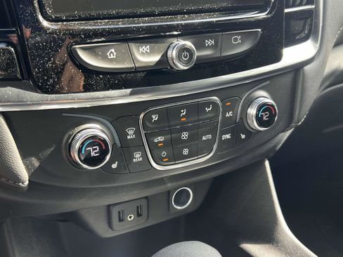 Used 2023 Chevrolet Traverse LT w/ LPO, Floor Liner Package image 30