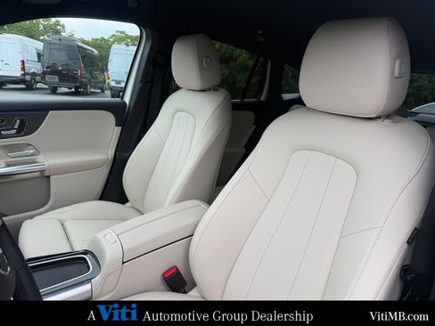 Certified 2024 Mercedes-Benz GLA 250 4MATIC image 18