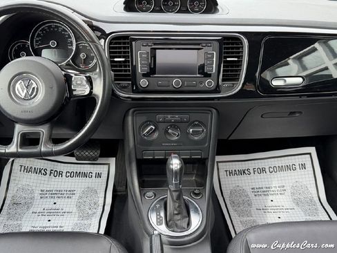 Used 2013 Volkswagen Beetle TDI FWD image 21