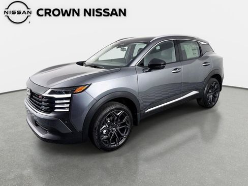 New 2026 Nissan Kicks SR FWD image 1