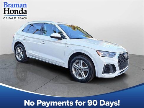 Used 2021 Audi Q5 e Premium Plus w/ Premium Plus Package image 1