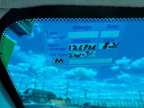 Used 2015 Nissan Altima 2.5 SV w/ Convenience Package FWD image 26