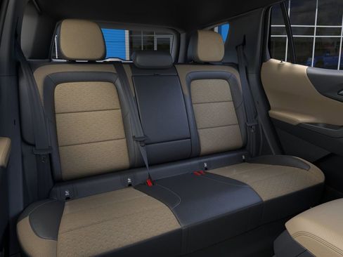 New 2026 Chevrolet Equinox ACTIV w/ Safety and Technology Package FWD image 17