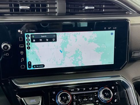 Used 2024 GMC Sierra 2500 Denali w/ Denali Reserve Package image 43