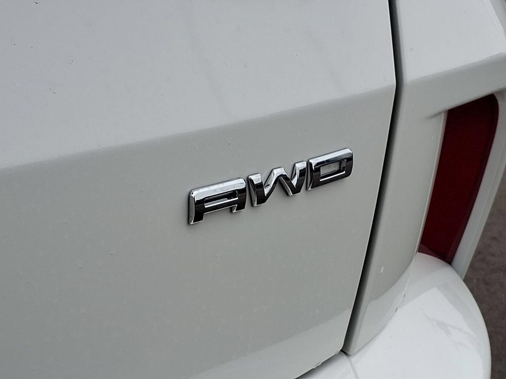Used 2024 Ford Escape ST-Line w/ Tech Pack #1 AWD/4WD image 9