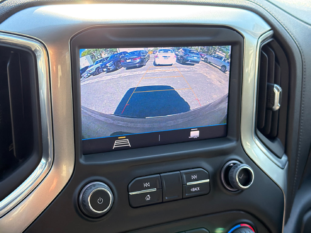 Used 2022 Chevrolet Silverado 1500 LT AWD/4WD image 26