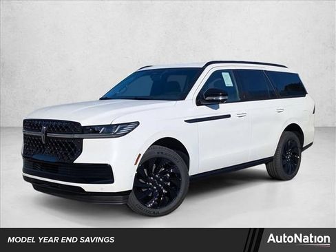 New 2025 Lincoln Navigator Reserve w/ Jet Appearance Package image 1