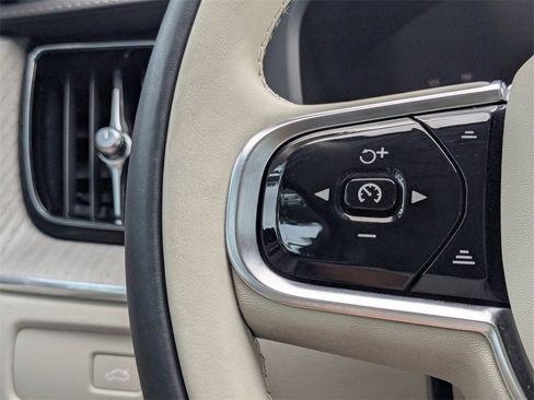 Certified 2023 Volvo XC60 B6 Ultimate image 33