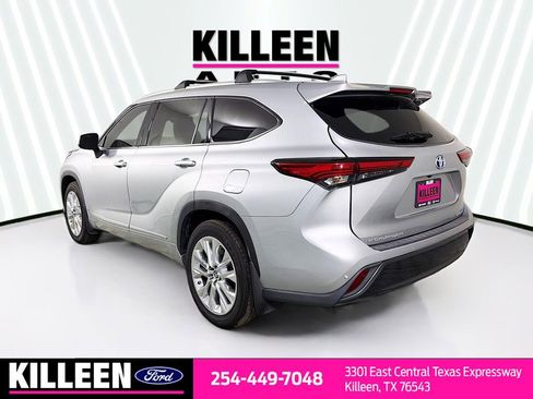 Used 2023 Toyota Highlander Limited image 6
